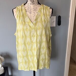 Sonoma Yellow Geometric Sleeveless V-Neck Blouse